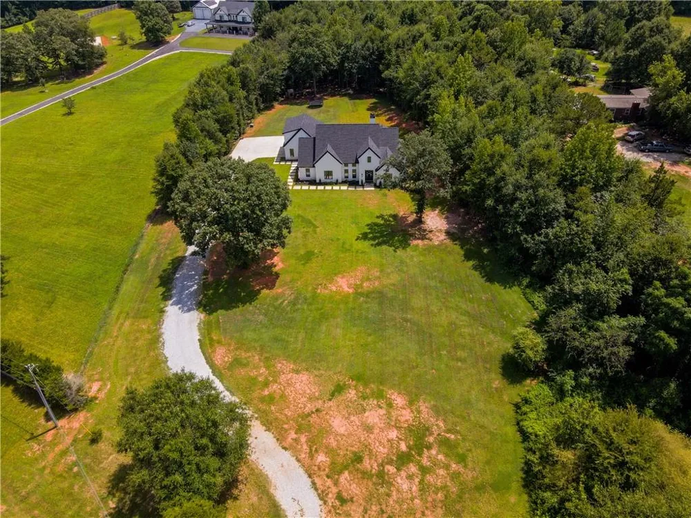 860 W Ridgeway Road Maysville, GA 30558