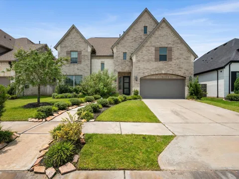 1911 Golden Leaf Drive