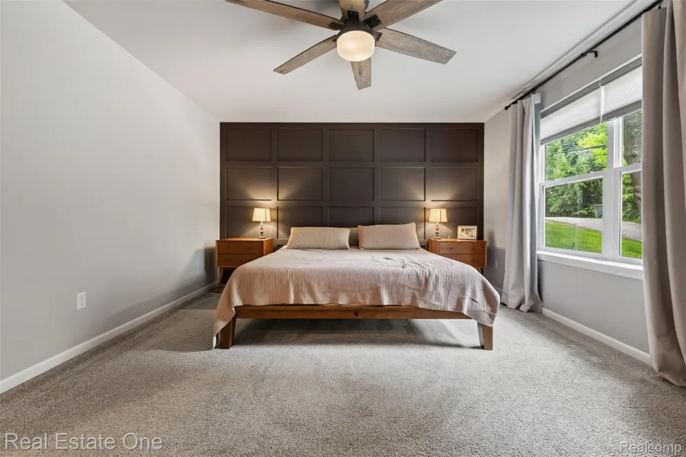 206 S Saint John Road Highland Charter Township, MI 48357