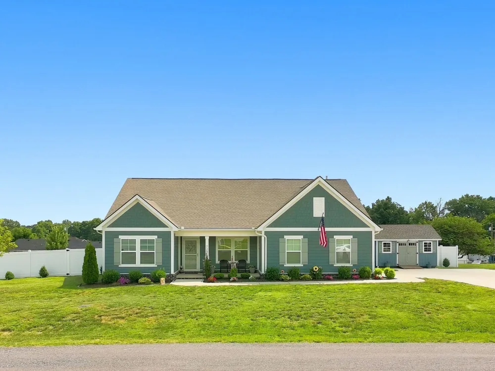 711 Larry Circle Mount Pleasant, TN 38474