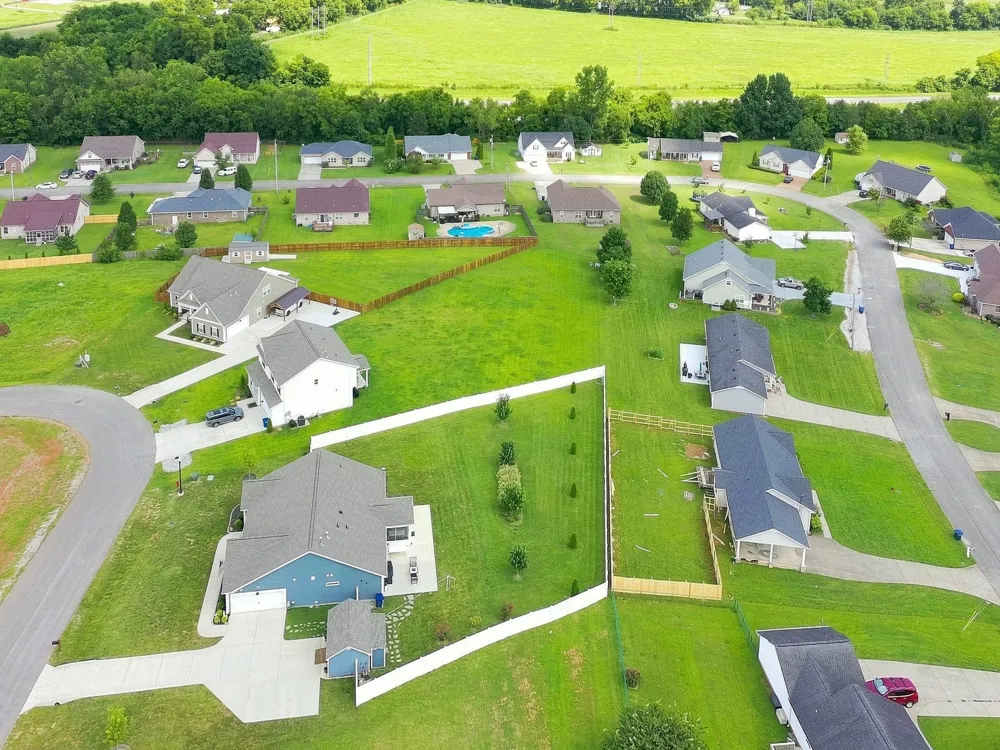 711 Larry Circle Mount Pleasant, TN 38474