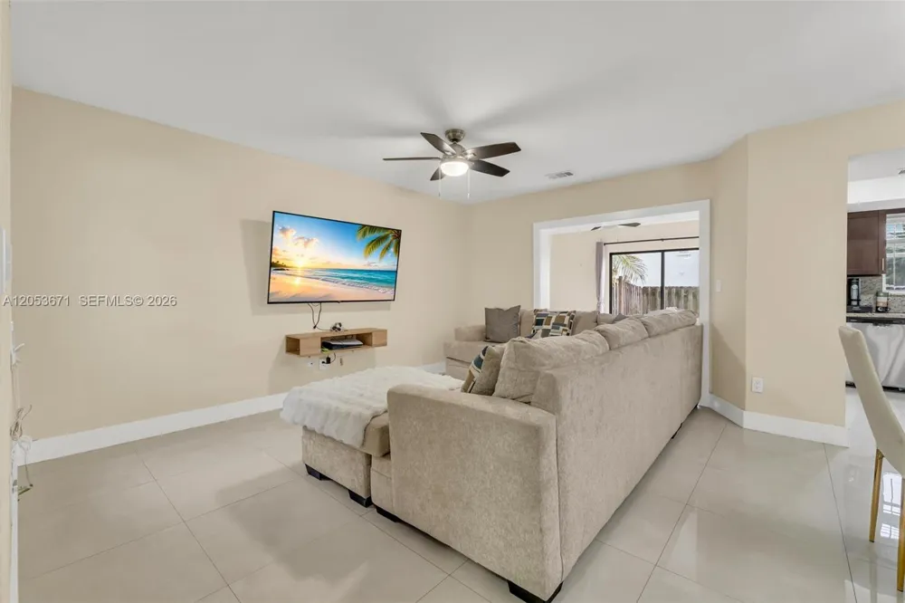 8140 SW 209th St Cutler Bay, FL 33189