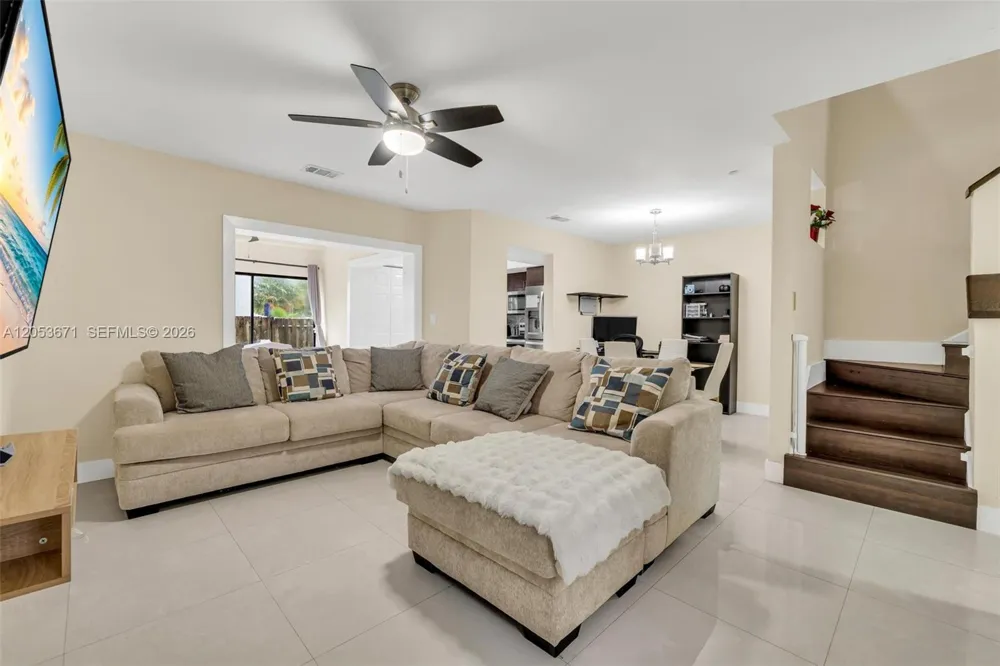 8140 SW 209th St Cutler Bay, FL 33189