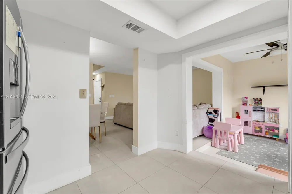 8140 SW 209th St Cutler Bay, FL 33189