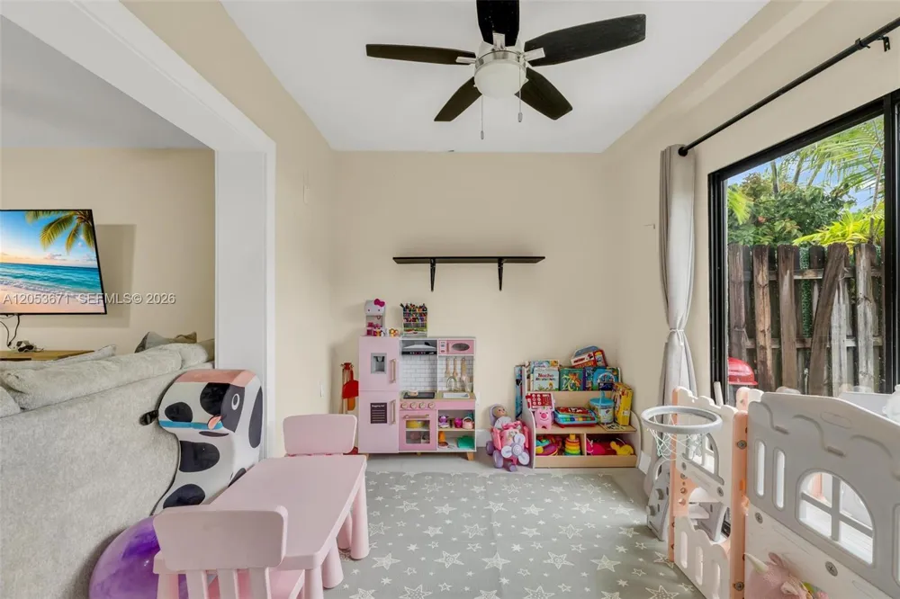 8140 SW 209th St Cutler Bay, FL 33189