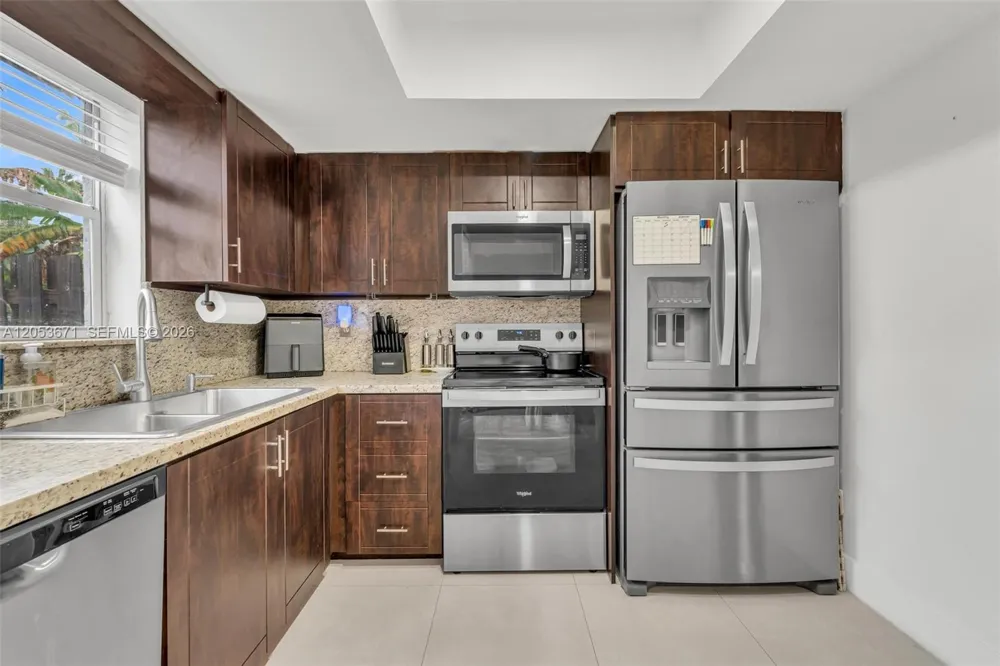 8140 SW 209th St Cutler Bay, FL 33189