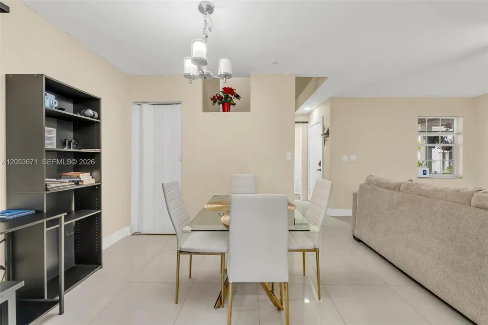 8140 SW 209th St Cutler Bay, FL 33189