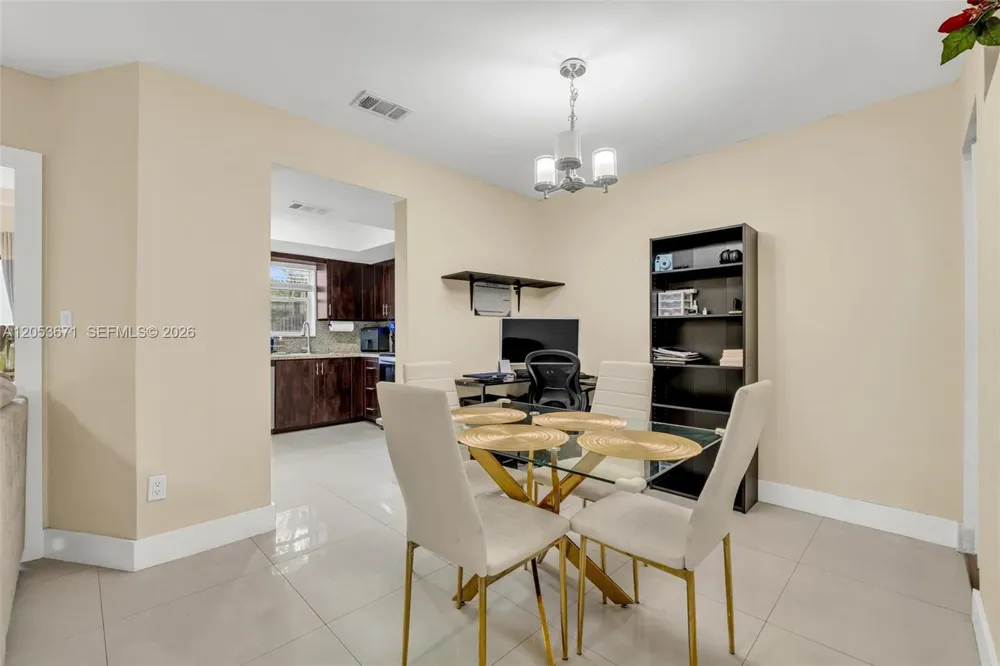 8140 SW 209th St Cutler Bay, FL 33189
