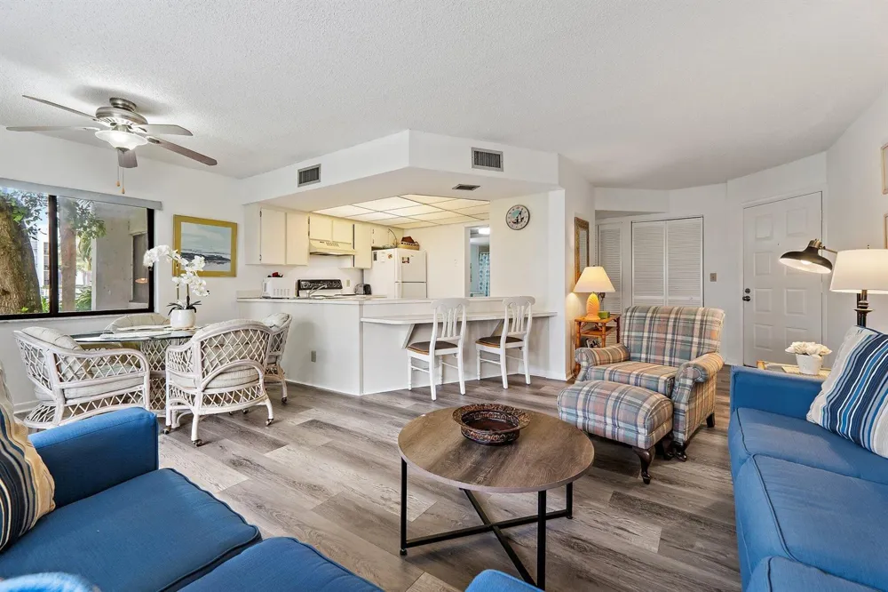1605 S Us Hwy 1 #D106 Jupiter, FL 33477