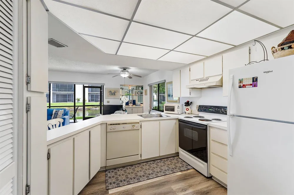 1605 S Us Hwy 1 #D106 Jupiter, FL 33477