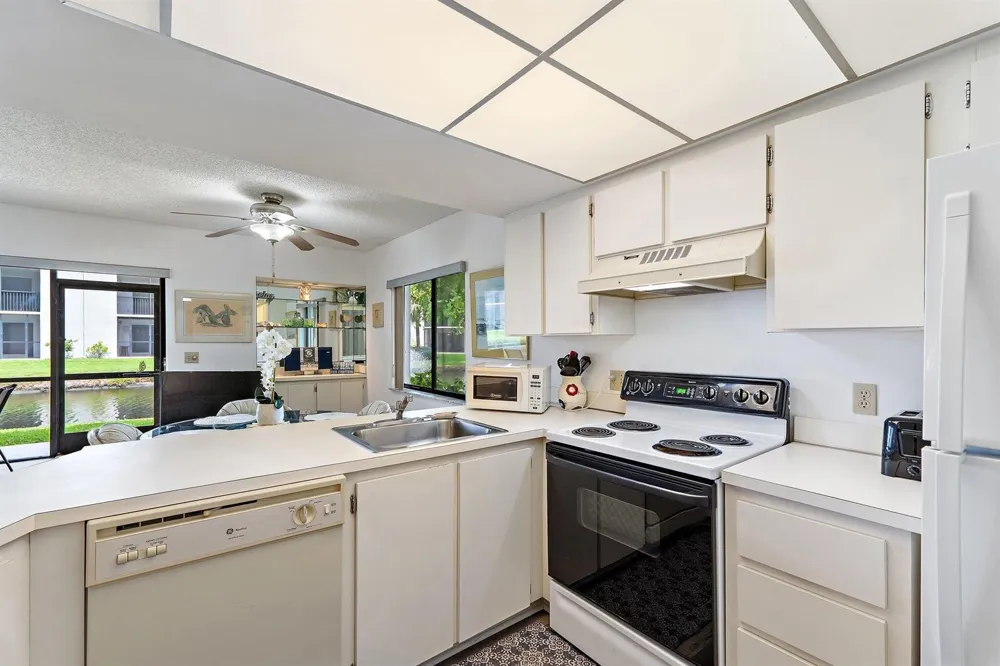 1605 S Us Hwy 1 #D106 Jupiter, FL 33477