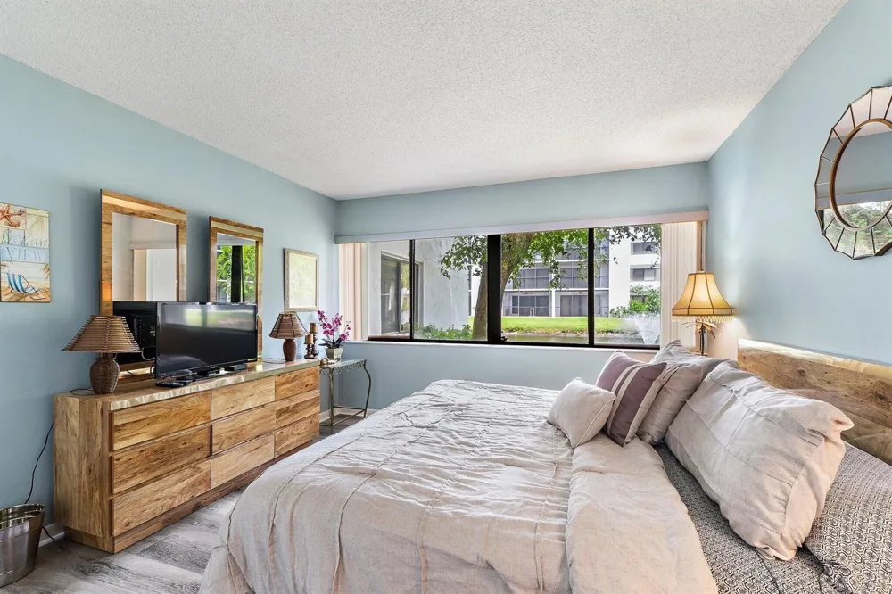 1605 S Us Hwy 1 #D106 Jupiter, FL 33477