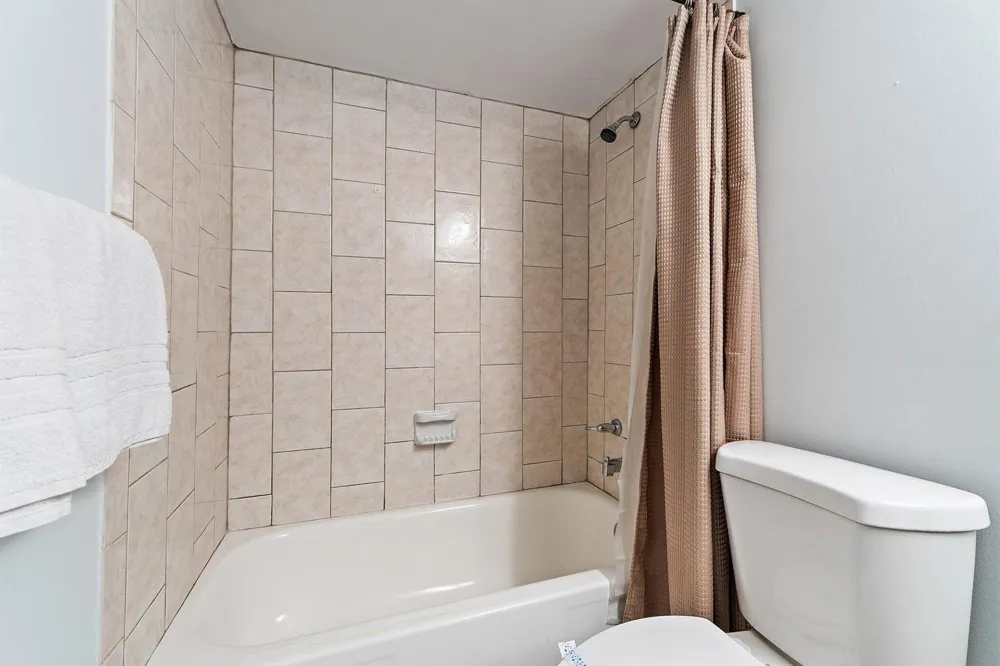 1605 S Us Hwy 1 #D106 Jupiter, FL 33477