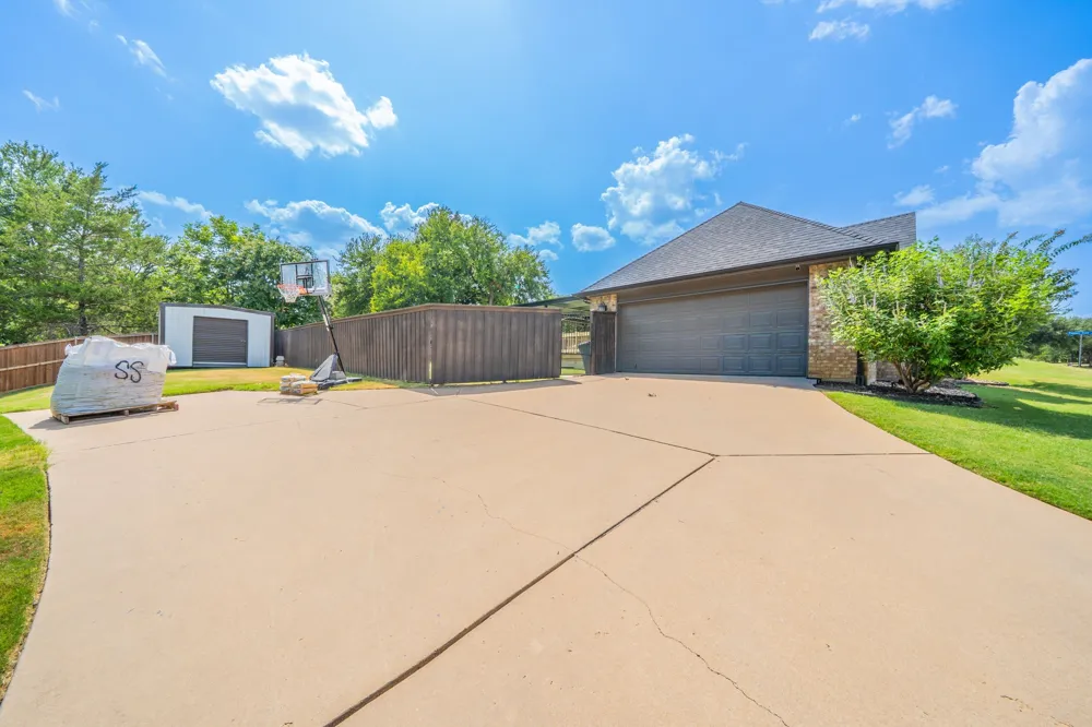 1658 Pepper Tree Lane Midlothian, TX 76065