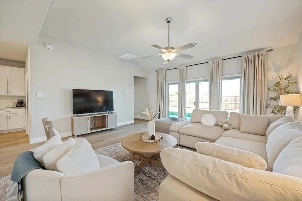 821 Buffalo Drive Lowry Crossing, TX 75069