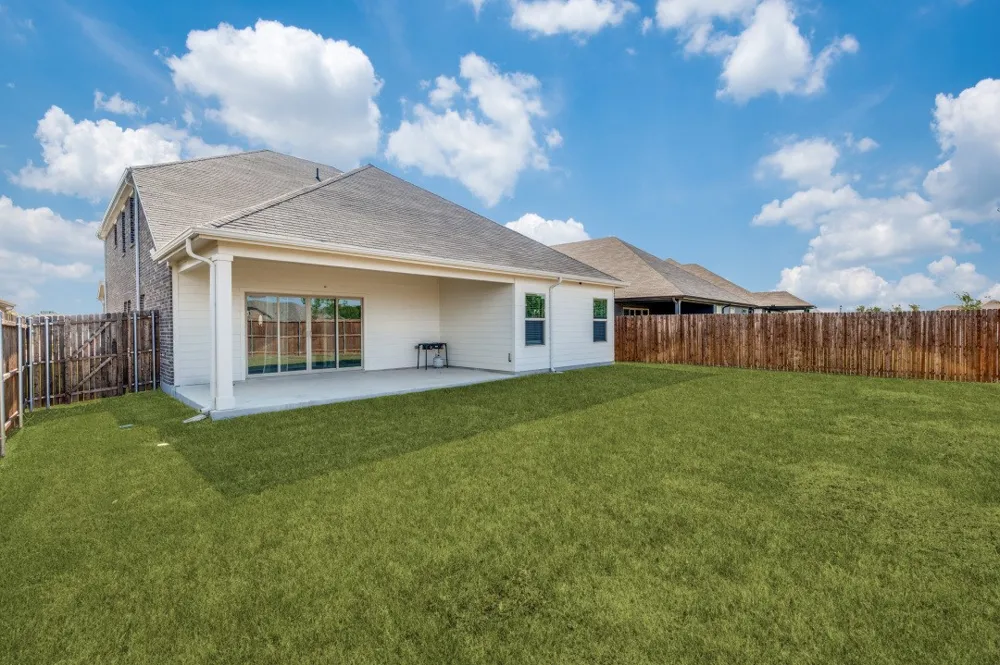 821 Buffalo Drive Lowry Crossing, TX 75069