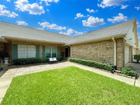 3530 Teakwood Lane