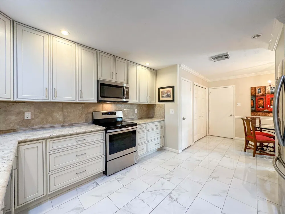 3530 Teakwood Lane Pearland, TX 77584
