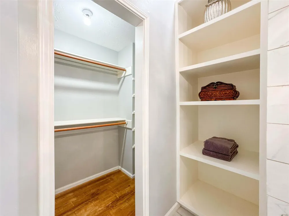 3530 Teakwood Lane Pearland, TX 77584