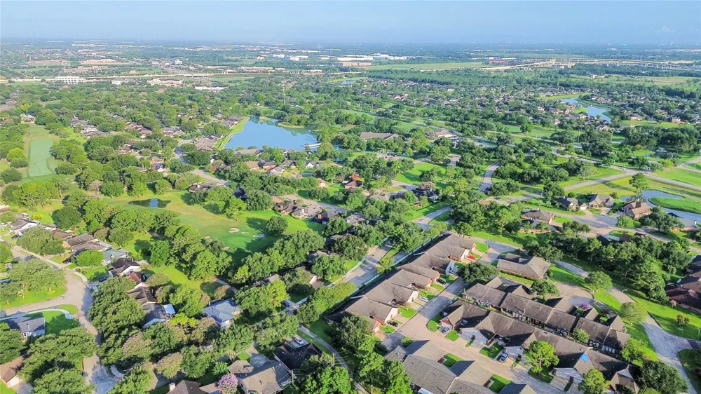 3530 Teakwood Lane Pearland, TX 77584