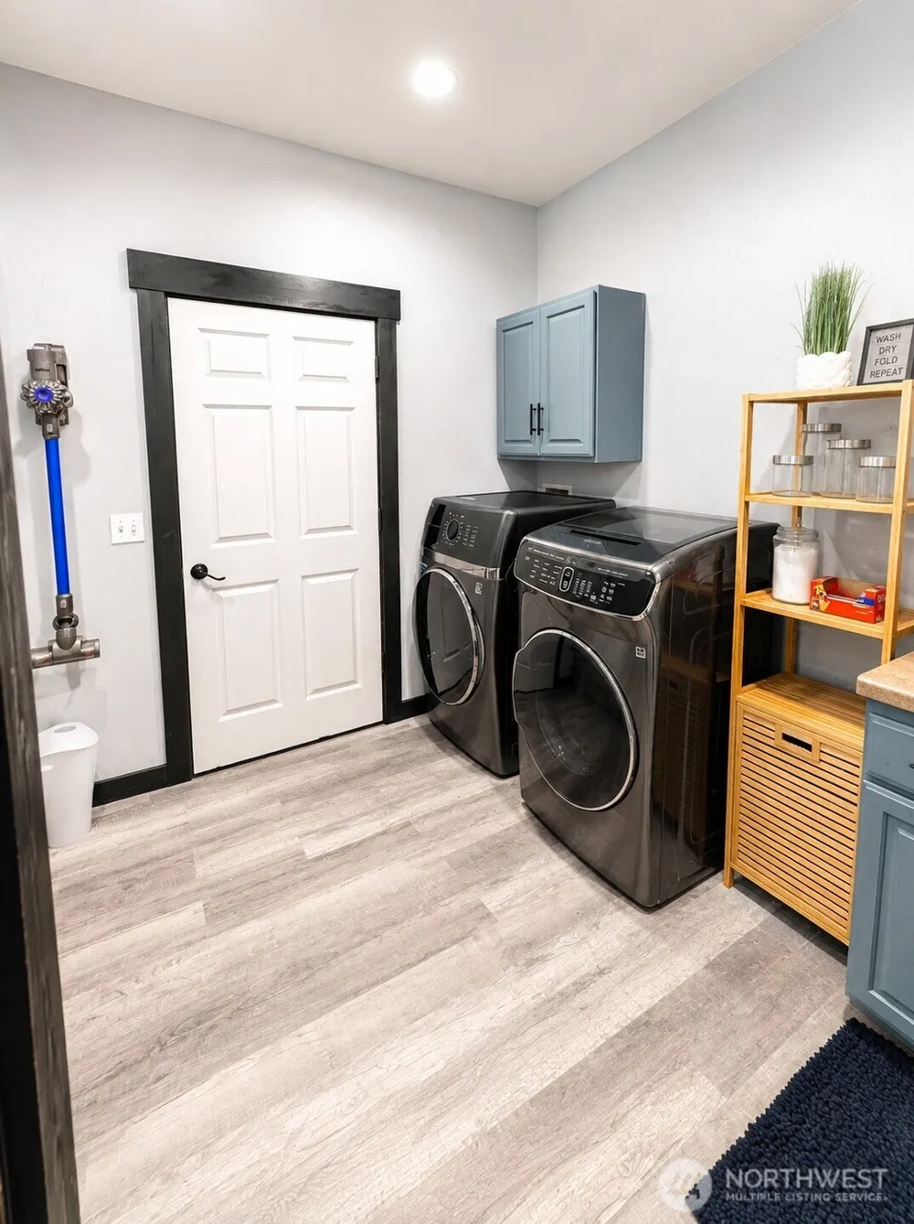 570 Weatherwax Loop NE Ocean Shores, WA 98569