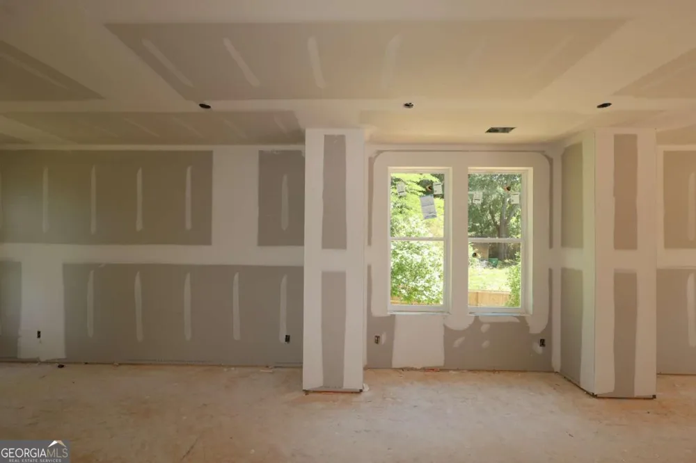 642 Memphis DR Scottdale, GA 30079