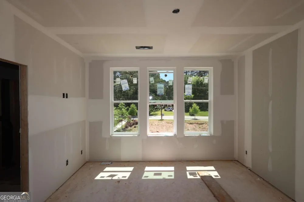 642 Memphis DR Scottdale, GA 30079