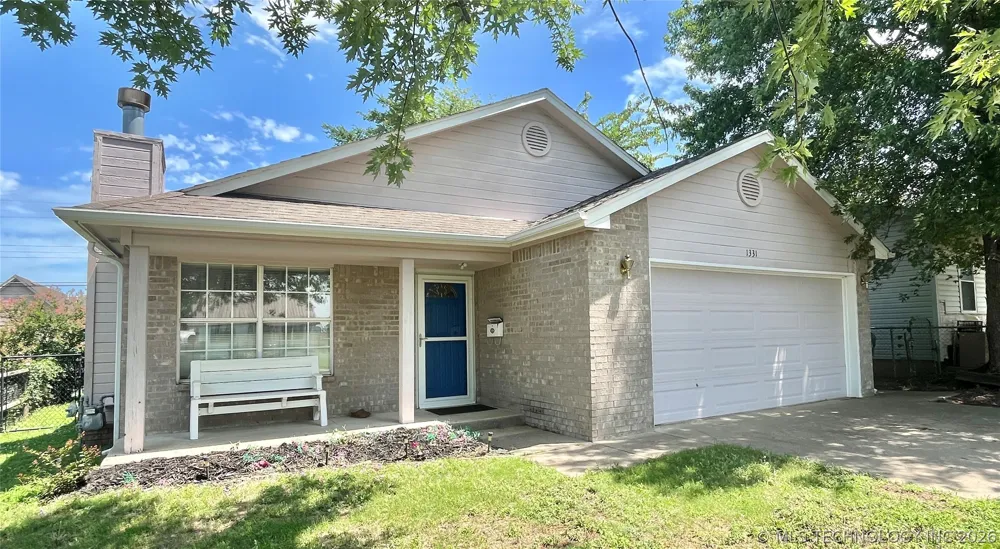 1331 E Bryan Avenue Sapulpa, OK 74066