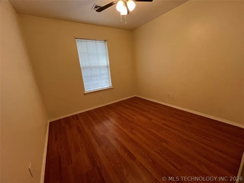 1331 E Bryan Avenue Sapulpa, OK 74066