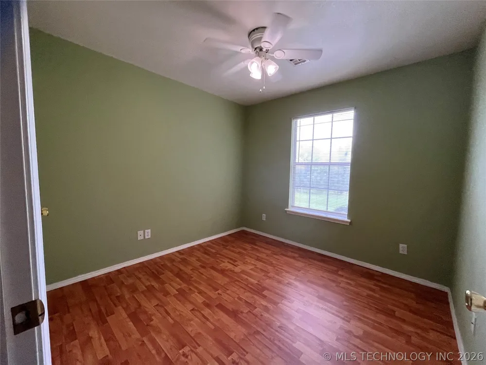 1331 E Bryan Avenue Sapulpa, OK 74066