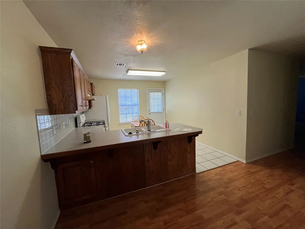 1331 E Bryan Avenue Sapulpa, OK 74066