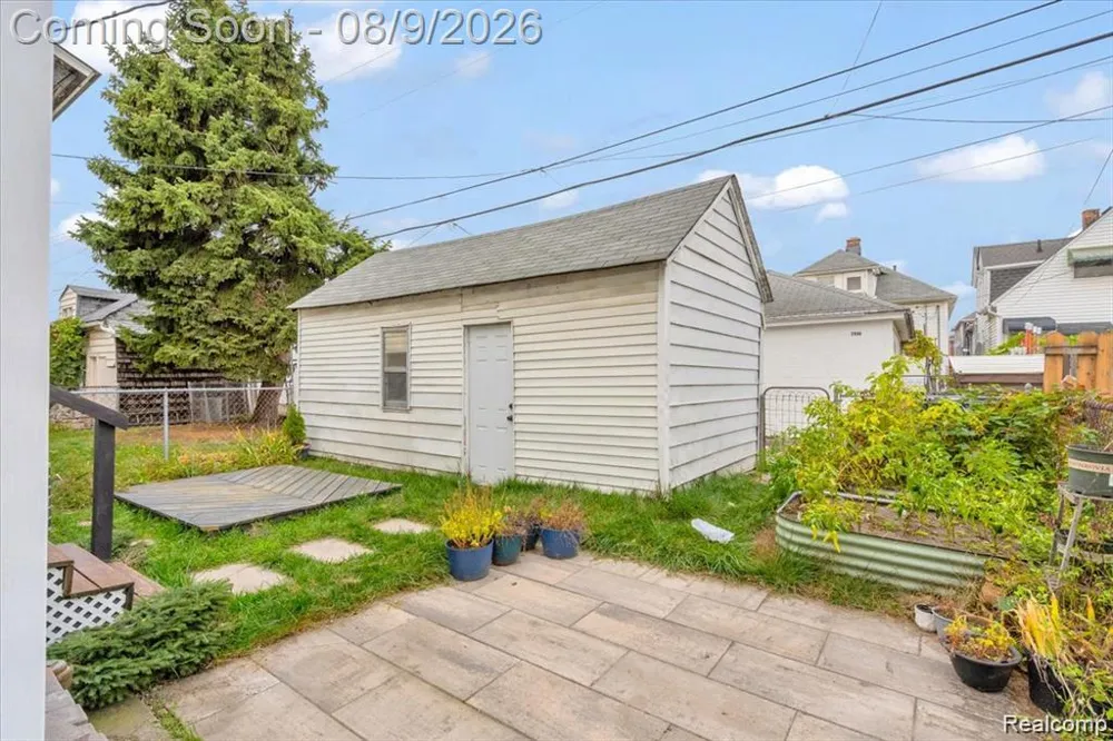 2997 Hanley Street Hamtramck City, MI 48212