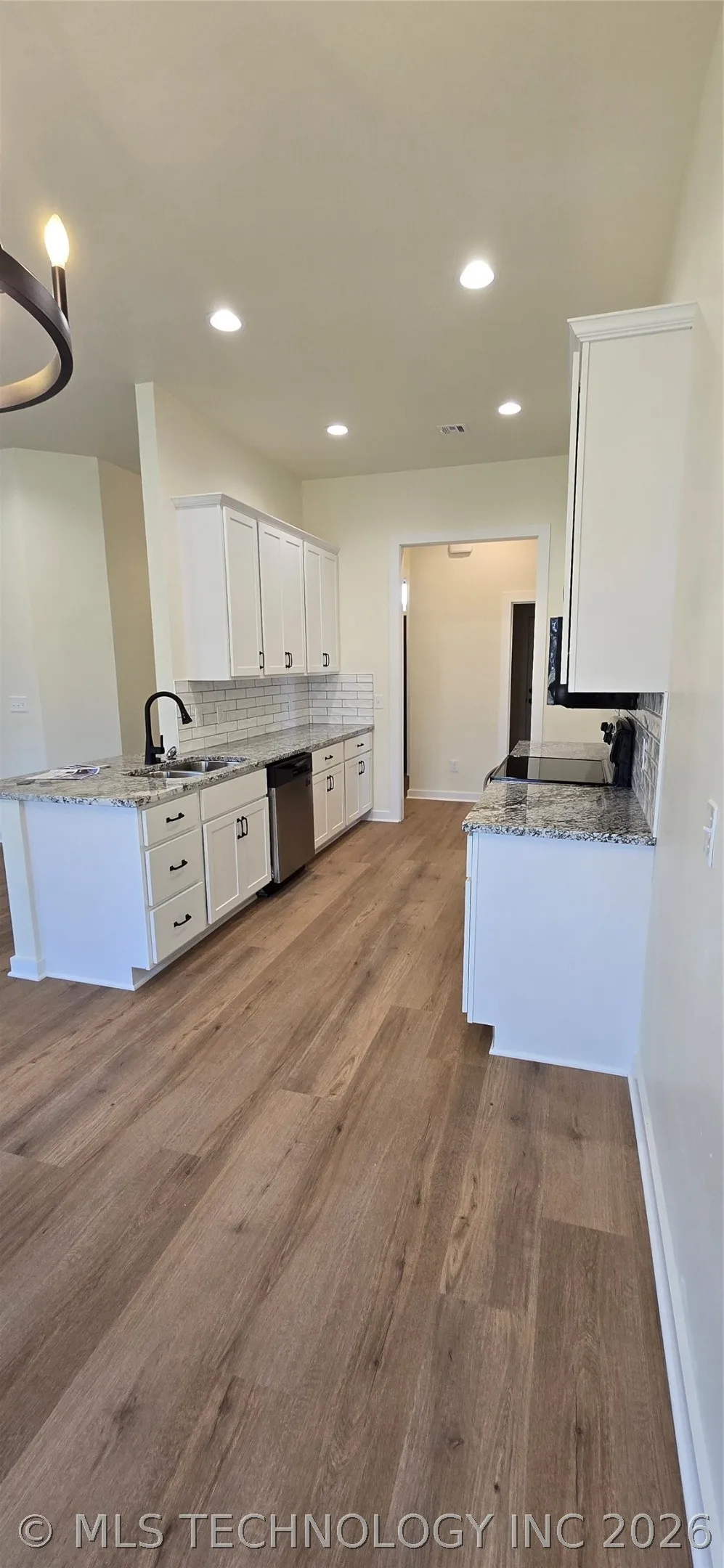 529 E Oak Tree Avenue Perkins, OK 74059