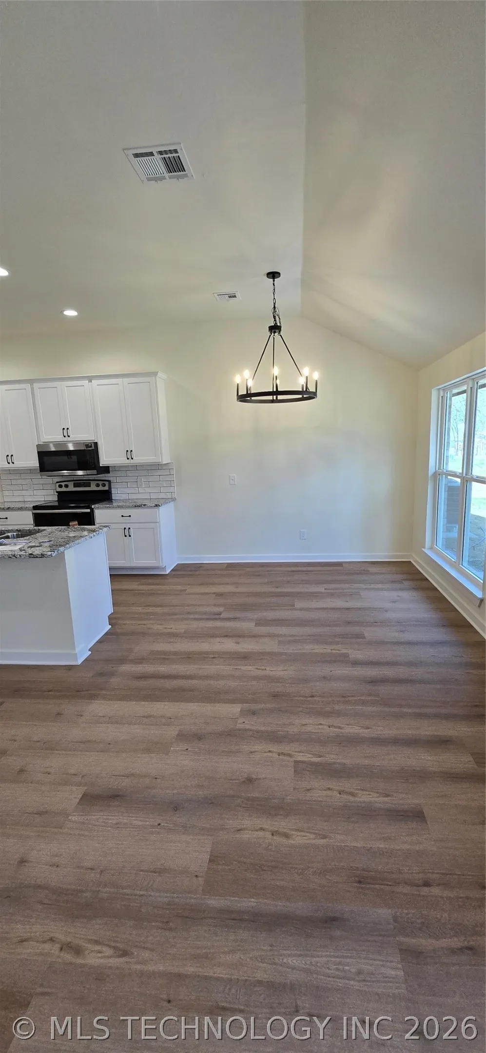 529 E Oak Tree Avenue Perkins, OK 74059