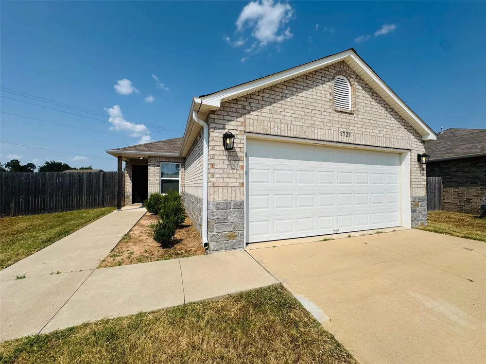 8721 E 161st Place S Bixby, OK 74008