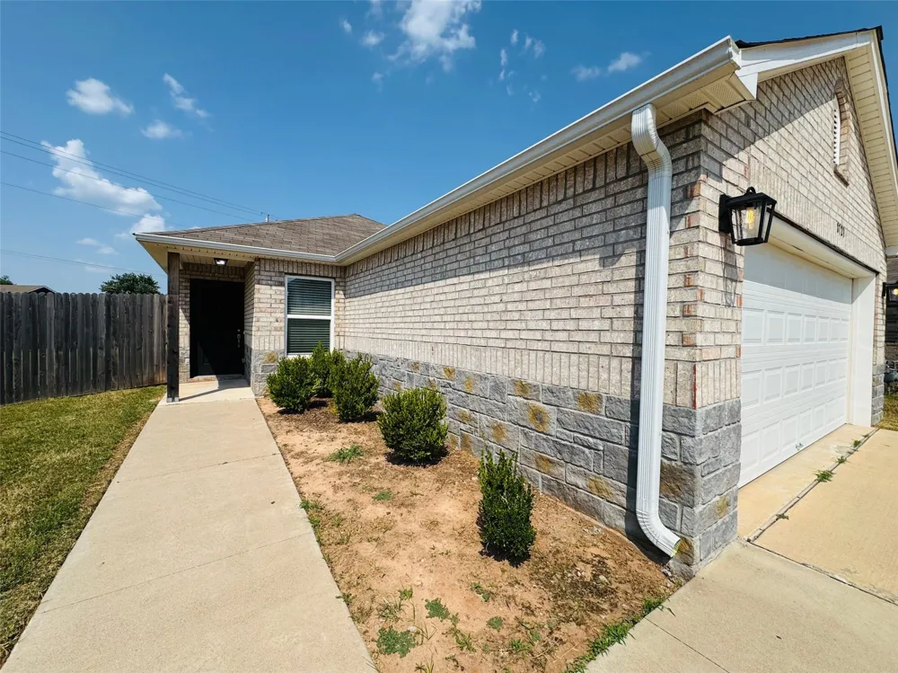 8721 E 161st Place S Bixby, OK 74008