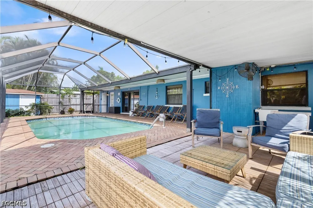 Oakley Avenue Fort Myers, FL 33901