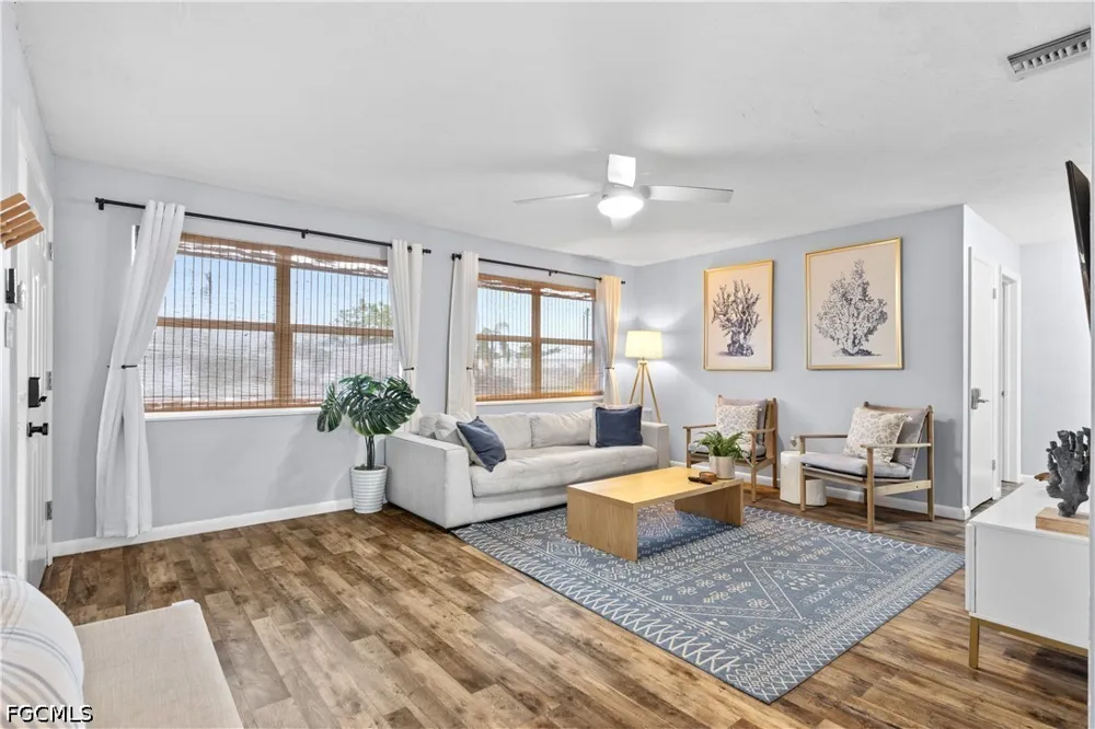 Oakley Avenue Fort Myers, FL 33901