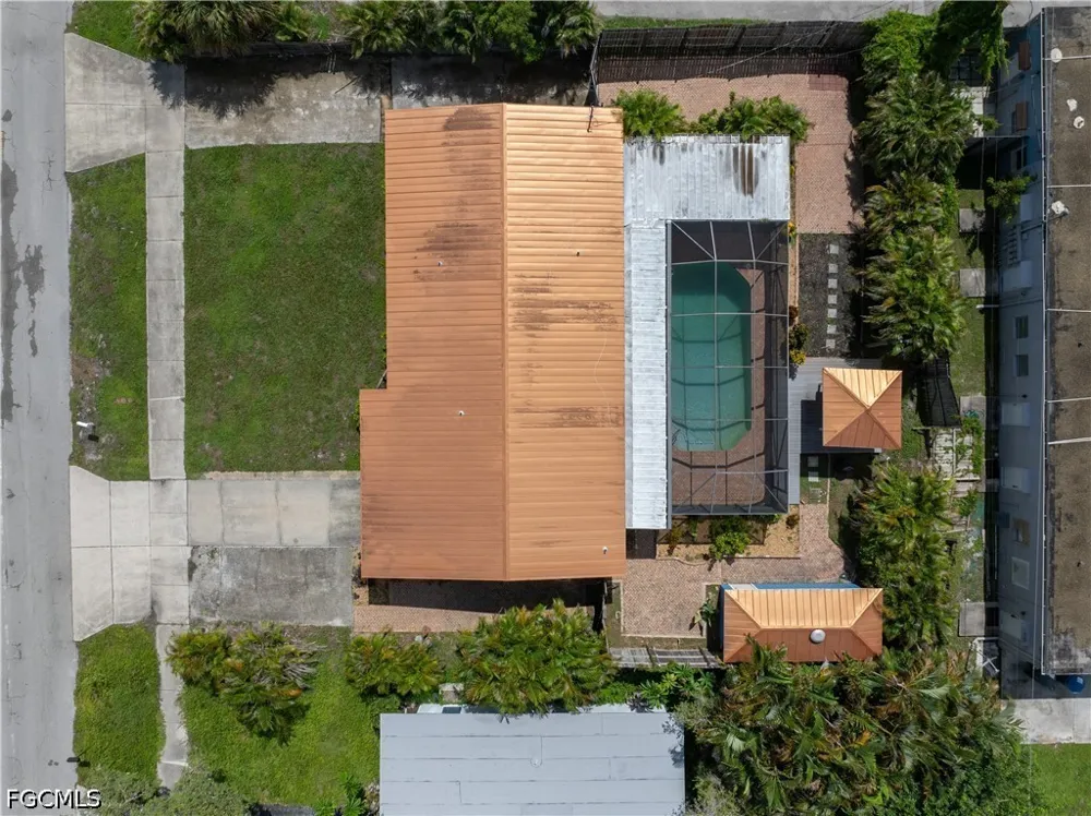Oakley Avenue Fort Myers, FL 33901