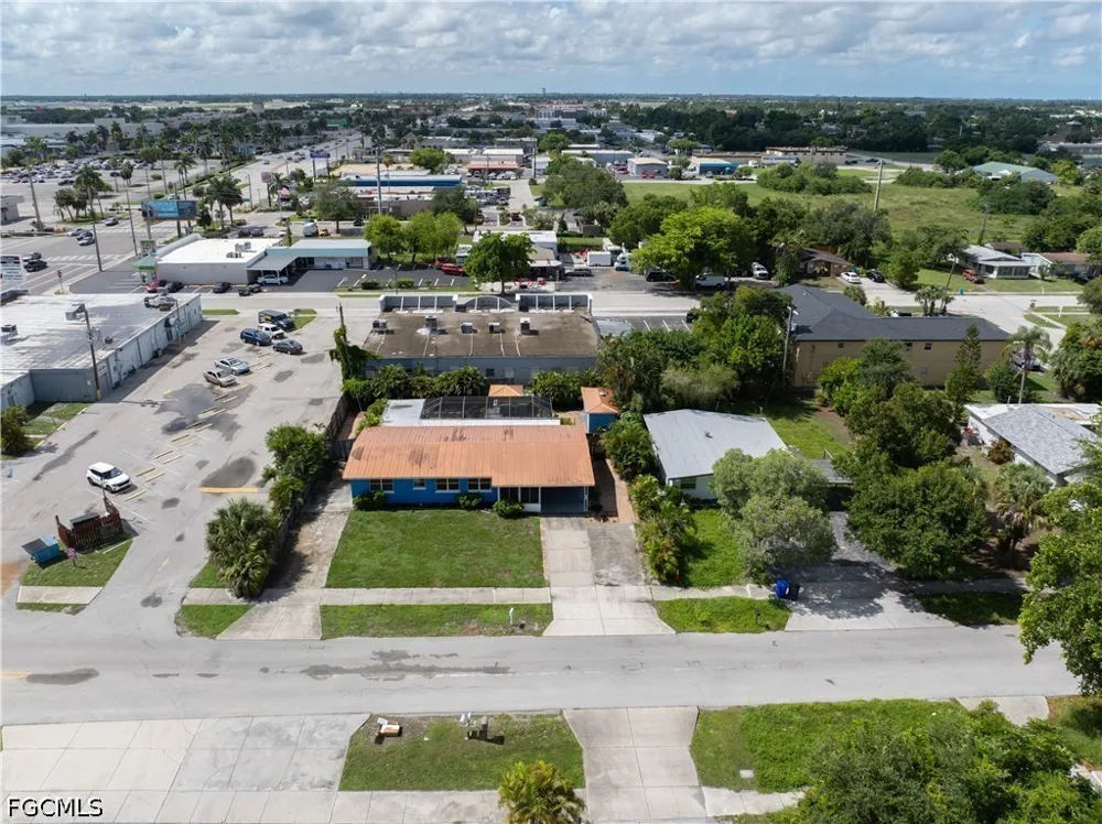 Oakley Avenue Fort Myers, FL 33901