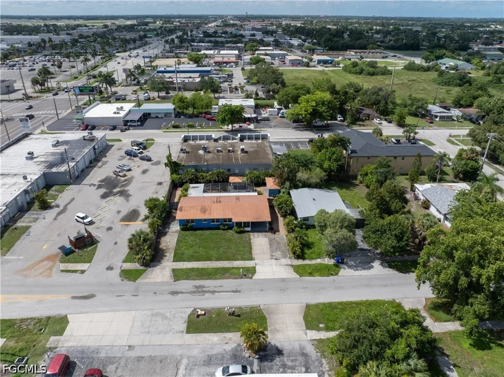 Oakley Avenue Fort Myers, FL 33901