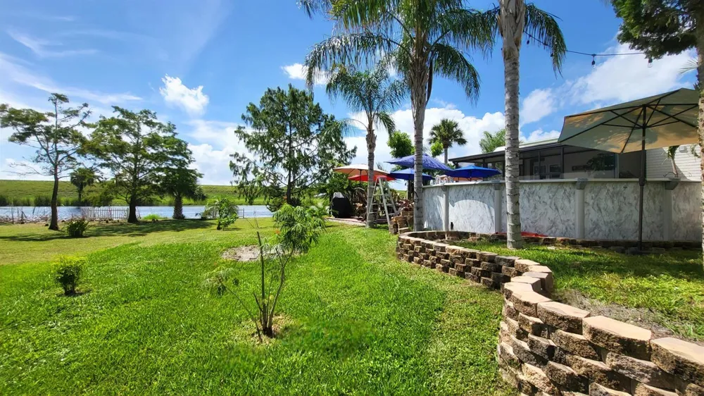 70 Turtle Cove Okeechobee, FL 34974