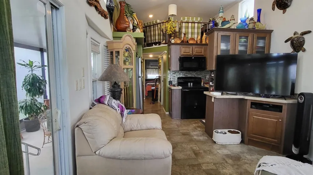70 Turtle Cove Okeechobee, FL 34974