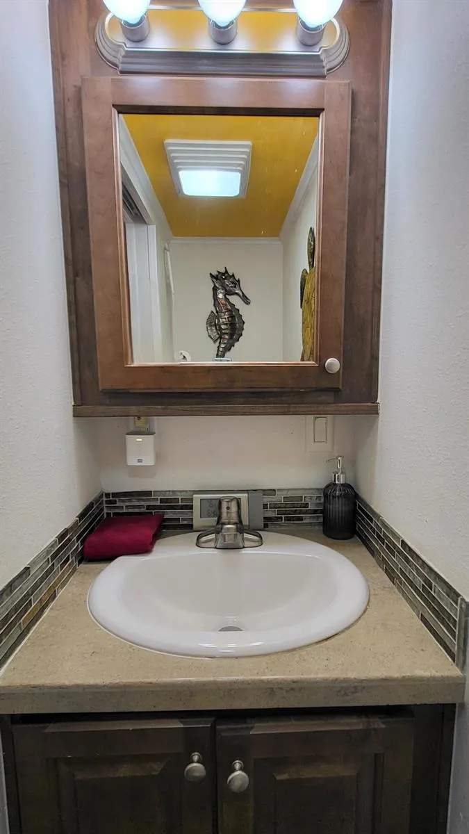 70 Turtle Cove Okeechobee, FL 34974