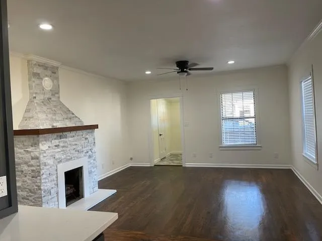 144 2nd Street Sugar Land, TX 77498