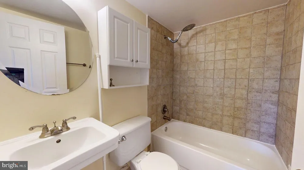 951 S ROLFE STREET #1 Arlington, VA 22204