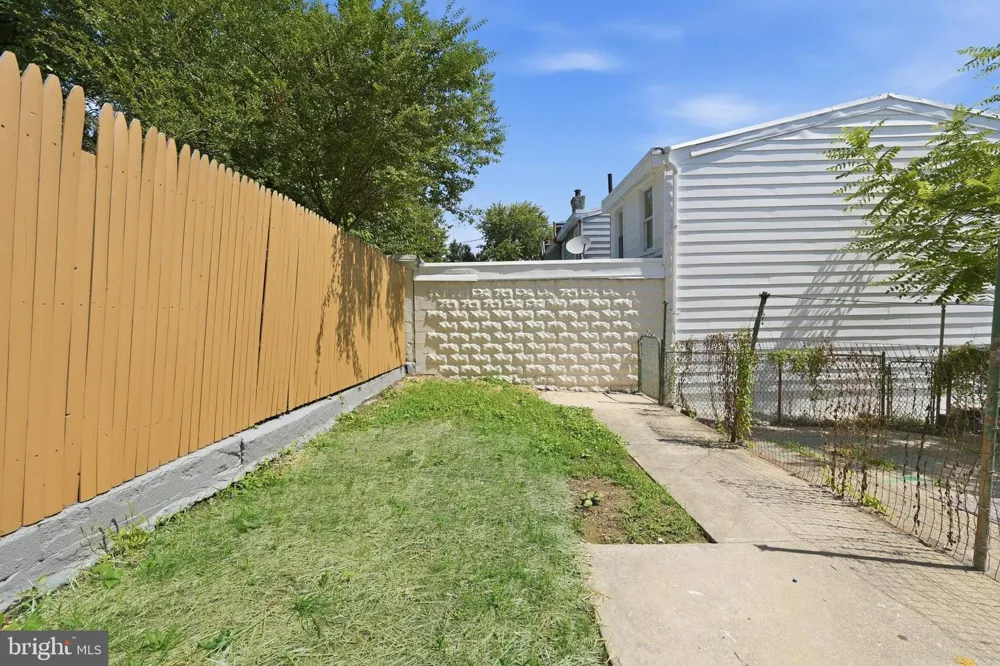 1205 OAK STREET Wilmington, DE 19805