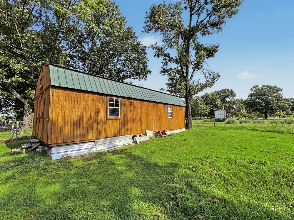 24737 E Cobbs Corner Road Tahlequah, OK 74464