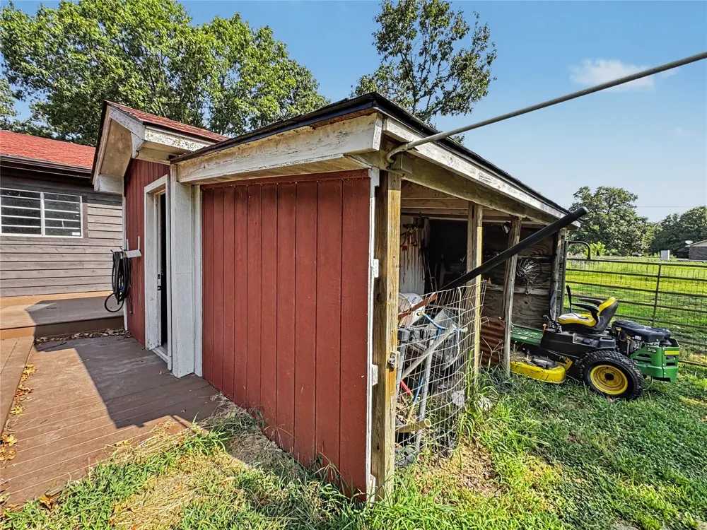 24737 E Cobbs Corner Road Tahlequah, OK 74464