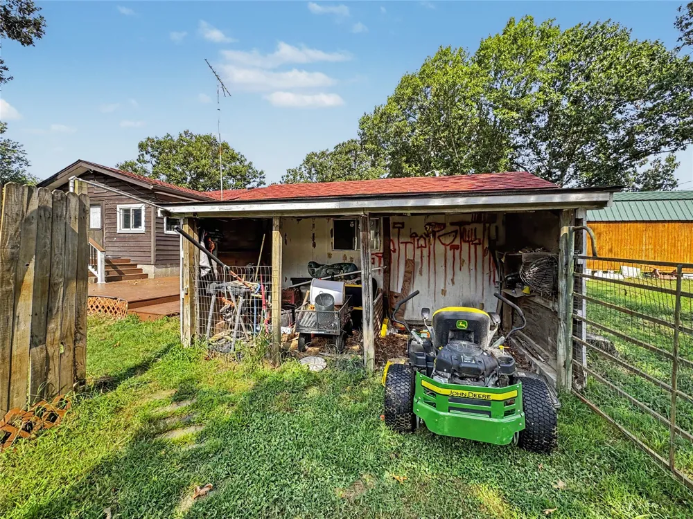 24737 E Cobbs Corner Road Tahlequah, OK 74464
